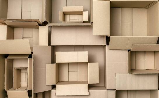 Dlaczego transportowe opakowania z tektury falistej to doskonały wybór dla logistyki?