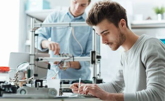 Jakie są najważniejsze aspekty współpracy z profesjonalną agencją do druku 3D?