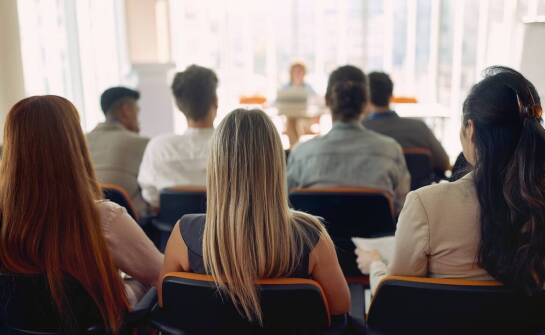 Jak trening asertywności wpływa na rozwój menedżerskich kompetencji?