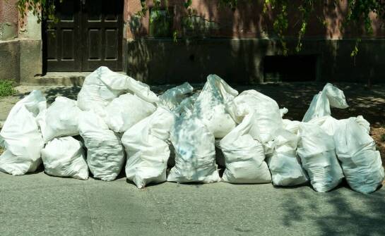 Wybór odpowiednich worków do gruzu – na co zwrócić uwagę?