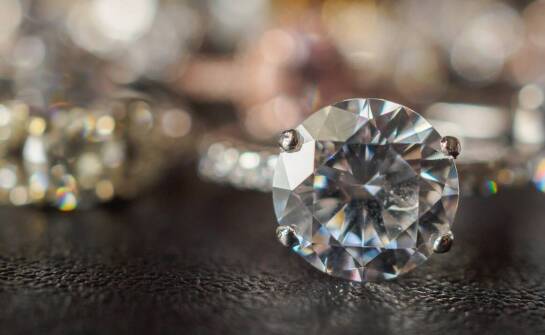 Zalety korzystania z usług skupu pierścionków