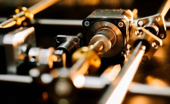 Nowoczesne materiały i technologie w produkcji zaczepów przełączników transformatora