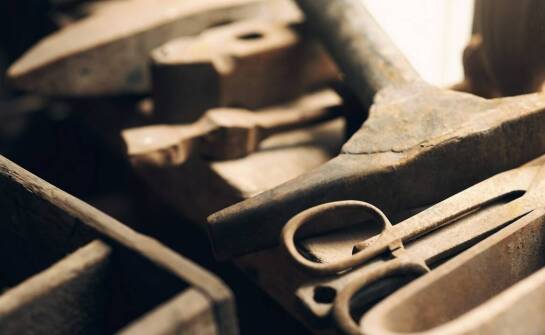 Najlepsze praktyki przy wyborze i użytkowaniu zestawu do wciskania tulei.