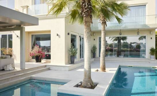 Nowoczesne udogodnienia w nadmorskich willach: co czeka gości?