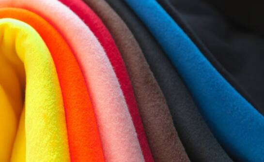 Zastosowanie nowoczesnych tkanin w roboczej odzieży