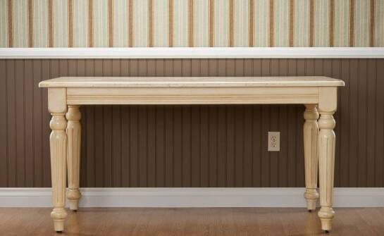 Zalety przypodłogowej listwy w ochronie ścian i podłóg