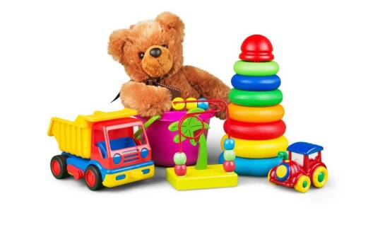 Zabawki do kuchni dla dziecka – jakie cechy wpływają na ich edukacyjny charakter?