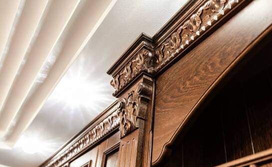 Dlaczego warto wybrać drzwi z kolekcji z wzorami regionalnymi?