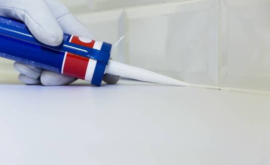 Bezpieczeństwo i niezawodność Teroson MS 939 w aplikacjach w przemyśle