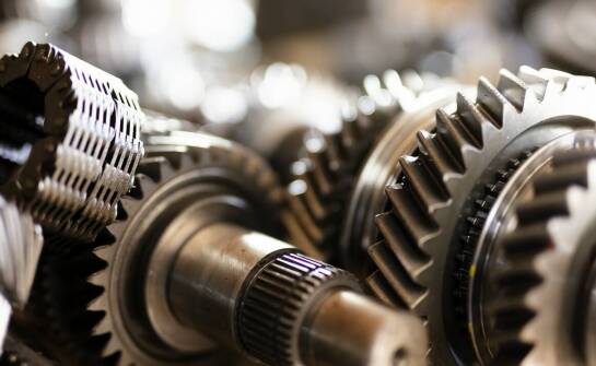 Jak oporowe panewki mogą zwiększyć efektywność energetyczną maszyn?