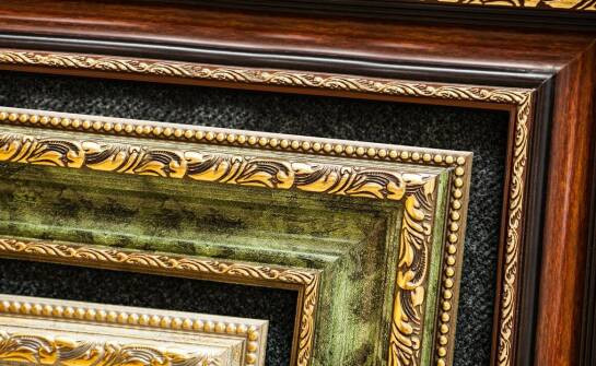Jakie są najczęstsze błędy przy wyborze dużych drewnianych ramek do zdjęć?