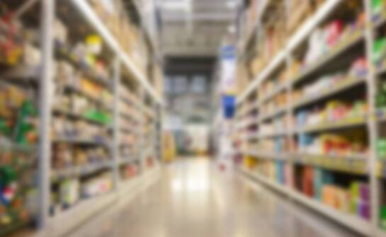 Sprzedaż detaliczna a hurtowa – różnice i korzyści dla klientów