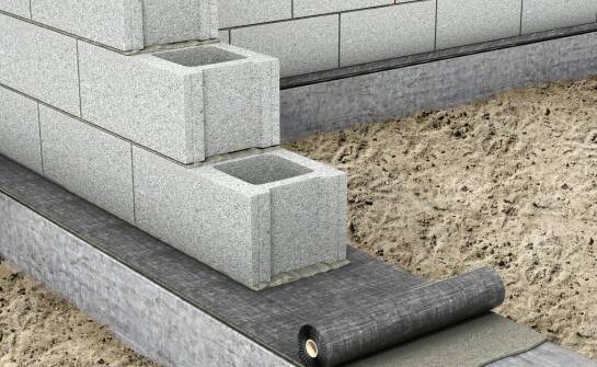 Skuteczna izolacja fundamentów - jak chroni budynek przed wilgocią