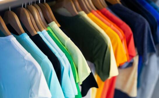 Idealne ubranka dla chłopca na co dzień w rozmiarze 74 – co wybrać?