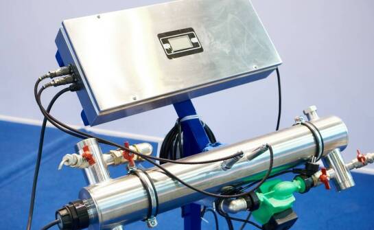 Systemy czyszczenia i dezynfekcji w przenośnych nowoczesnych toaletach