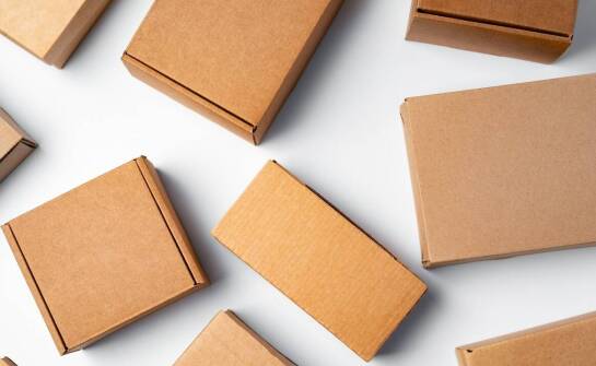 Jak minimalizowanie odpadów wpływa na produkcję ekologiczną opakowań?
