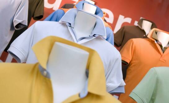 Jak wybrać idealny męski beżowy garnitur na lato?