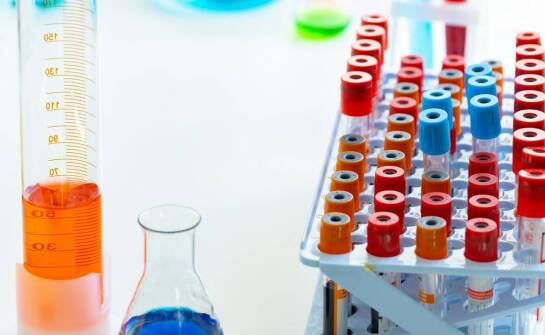 Jakie są zalety stosowania PET tub w przemyśle farmaceutycznym?