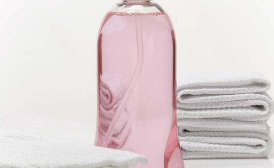 Jakie są zalety stosowania specjalistycznych środków do czyszczenia mosiądzu?