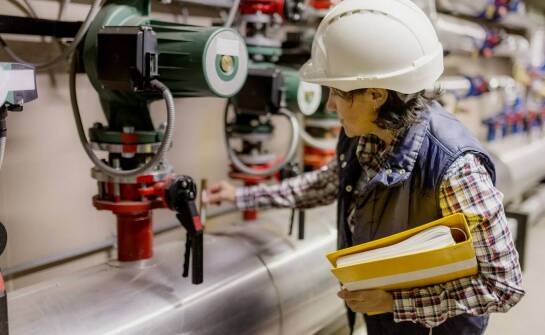 Zalety profesjonalnej technicznej obsługi w komercyjnych nieruchomościach