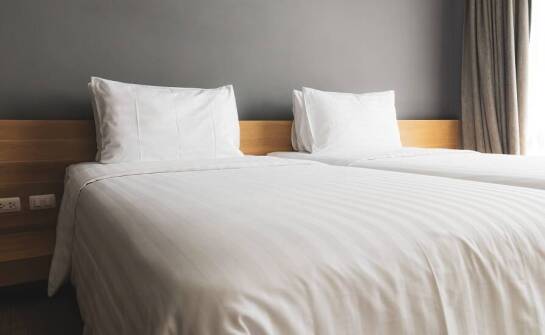 Ekonomiczne rozwiązania dla hoteli: tania hotelowa pościel