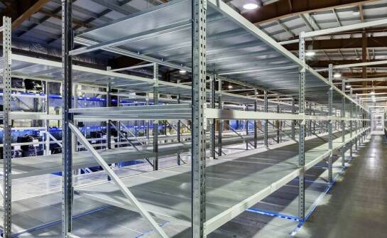 Wpływ prawidłowego montażu na trwałość konstrukcji regałów