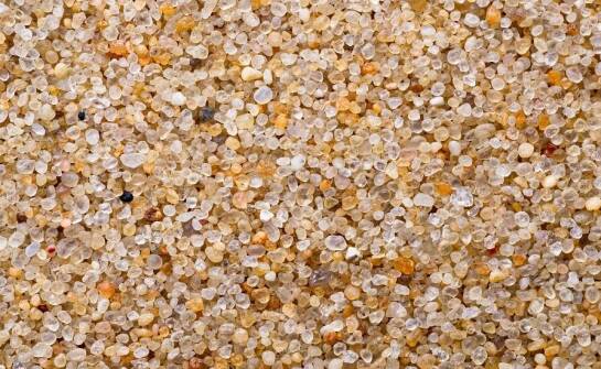 Właściwości kwarcowych kruszyw a ich zastosowanie w różnych sektorach przemysłu