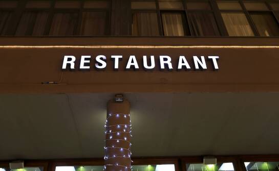 Restauracja w Tarnowie - miejsce, gdzie tradycja spotyka się z nowoczesnością w gastronomii.