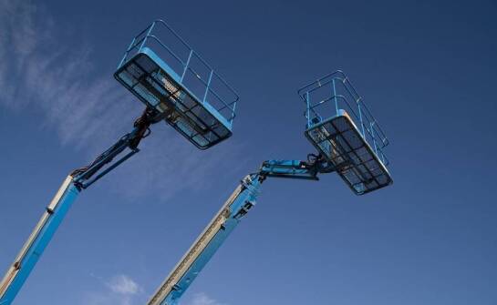 Wynajem podnośników jako efektywne rozwiązanie dla budowlanych firm