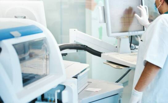 Wpływ badań szczelności na bezpieczeństwo medycznych urządzeń