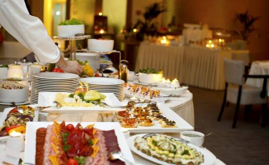 Catering w Leżajsku dla gości z dietami specjalnymi – jak spełniamy oczekiwania?