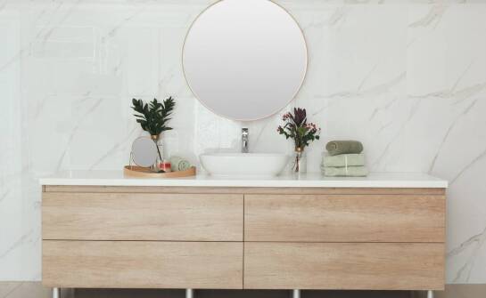 Jak łączyć stylowe toaletki z różnorodnymi stylami wnętrz?