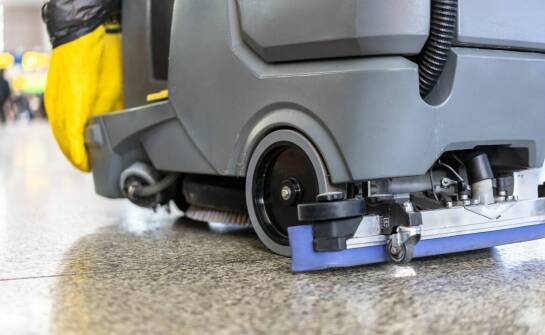 Jak obiektowe wycieraczki przyczyniają się do redukcji kosztów sprzątania?