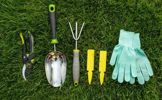 Jakie są ekologiczne korzyści wynikające z użycia nożycowych rozwórek z blokadą?