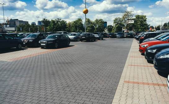 Wpływ polskiego designu skrzynek pocztowych na miejską przestrzeń