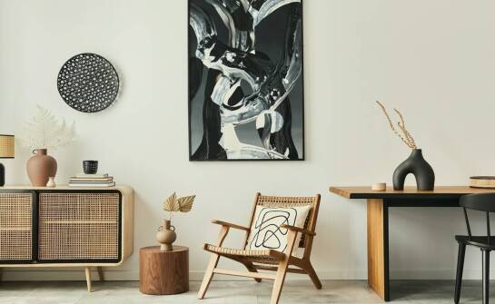 Lampa studyjna a czarno-biała fotografia – jak uzyskać pożądane efekty?