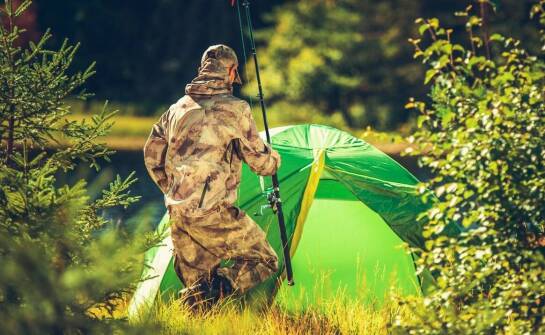 Wpływ konstrukcji karpiowych namiotów na komfort podczas wypraw