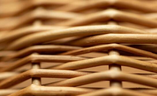 Jakie są zalety wyboru drewnianego kojca o wymiarach 80x80?