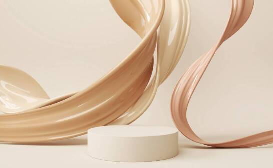 Wiosenne trendy w akcesoriach – opaska z węzłem do włosów jako must-have