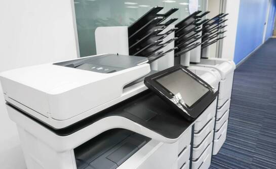 Jakie są kluczowe korzyści z korzystania z ksero dla małych przedsiębiorstw?