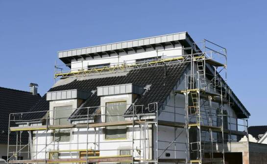 Ocieplenie a ekologiczne aspekty modernizacji starych drewnianych domów