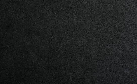 Jak nowoczesne materiały wpływają na komfort noszenia czarnych jeansów baggy?