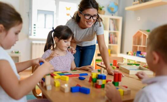 Rola edukacyjnych gier w nauce przez zabawę w przedszkolach