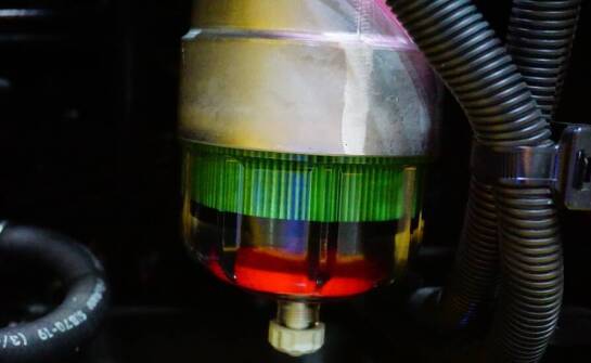 Jak wydłużyć okres między wymianami oleju dzięki mikrofiltracji?