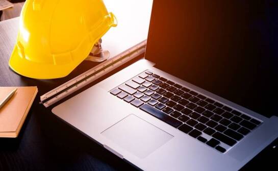 Jak wstępne szkolenie BHP online poprawia bezpieczeństwo w firmach?