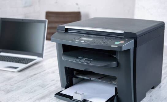 Jak dobrać odpowiednią drukarkę dla firmy, korzystając z usług w wypożyczalni?