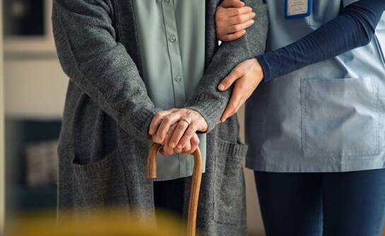 Emocjonalne wsparcie dla opiekunek seniorów pracujących w Niemczech
