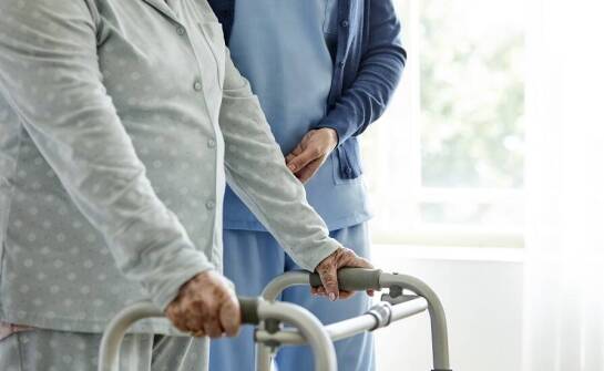 Jak agencja pomaga w doborze idealnej oferty pracy dla opiekunek?