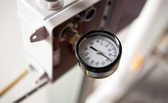 Wpływ ciśnieniowych przetworników na efektywność energetyczną