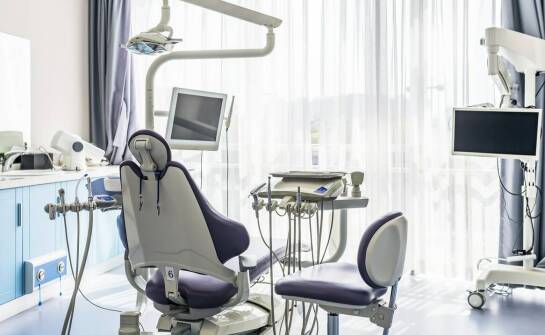 Dlaczego warto inwestować w leczenie kanałowe w Gdańsku?